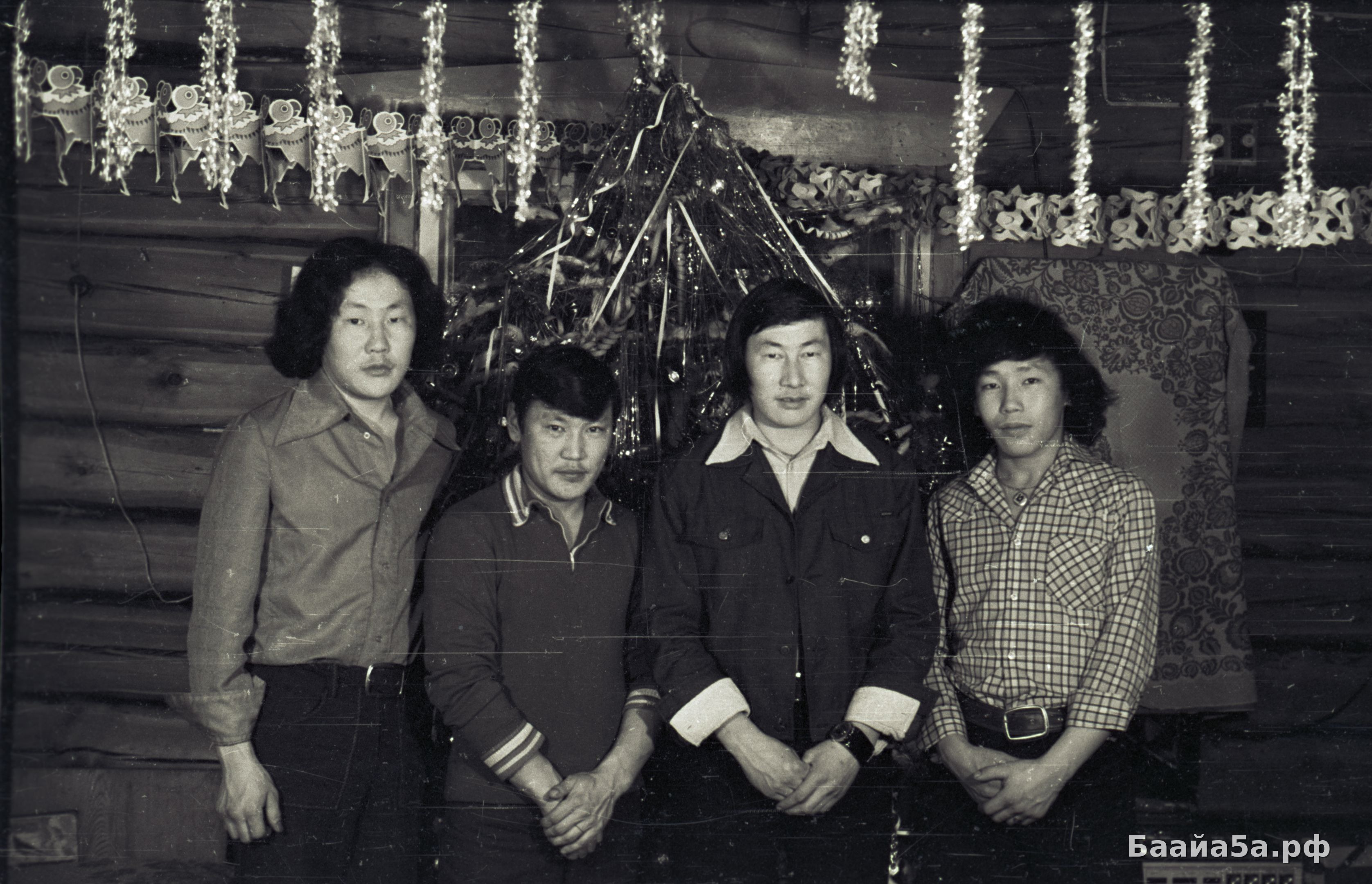 Христофоров П.Н. дьиэ кэргэнэ, Совхоз бастын улэhиттэрэ (11).jpg