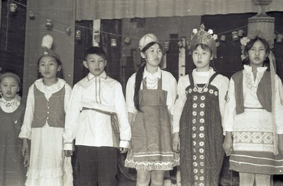 Туолбэ олохтоохторо, оскуола аhыл-н концера (10).jpg