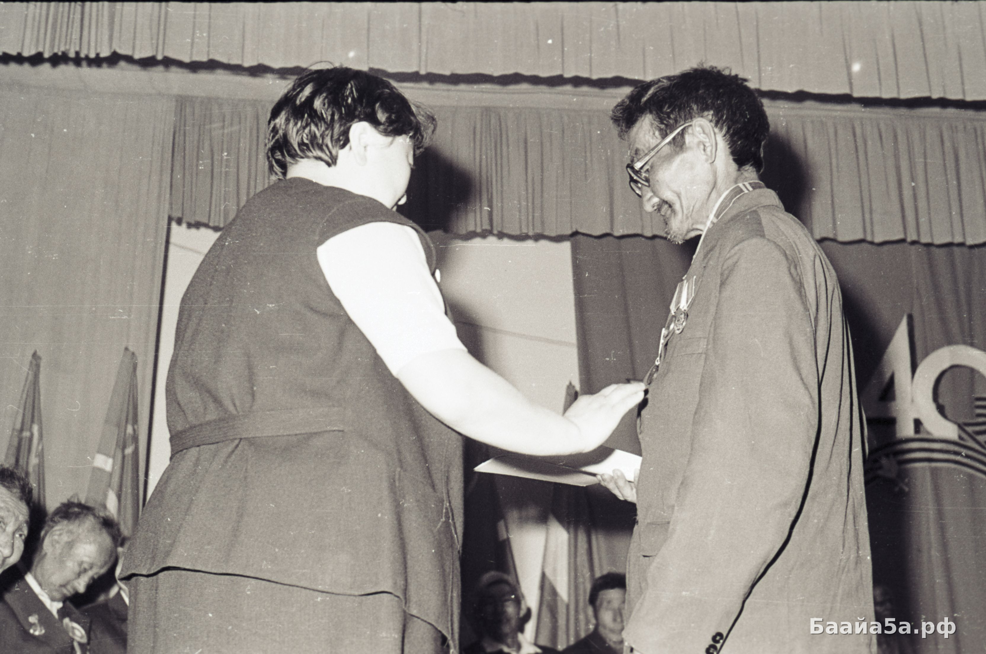 Вечер празднования дня победы с. Томтор (2).jpg