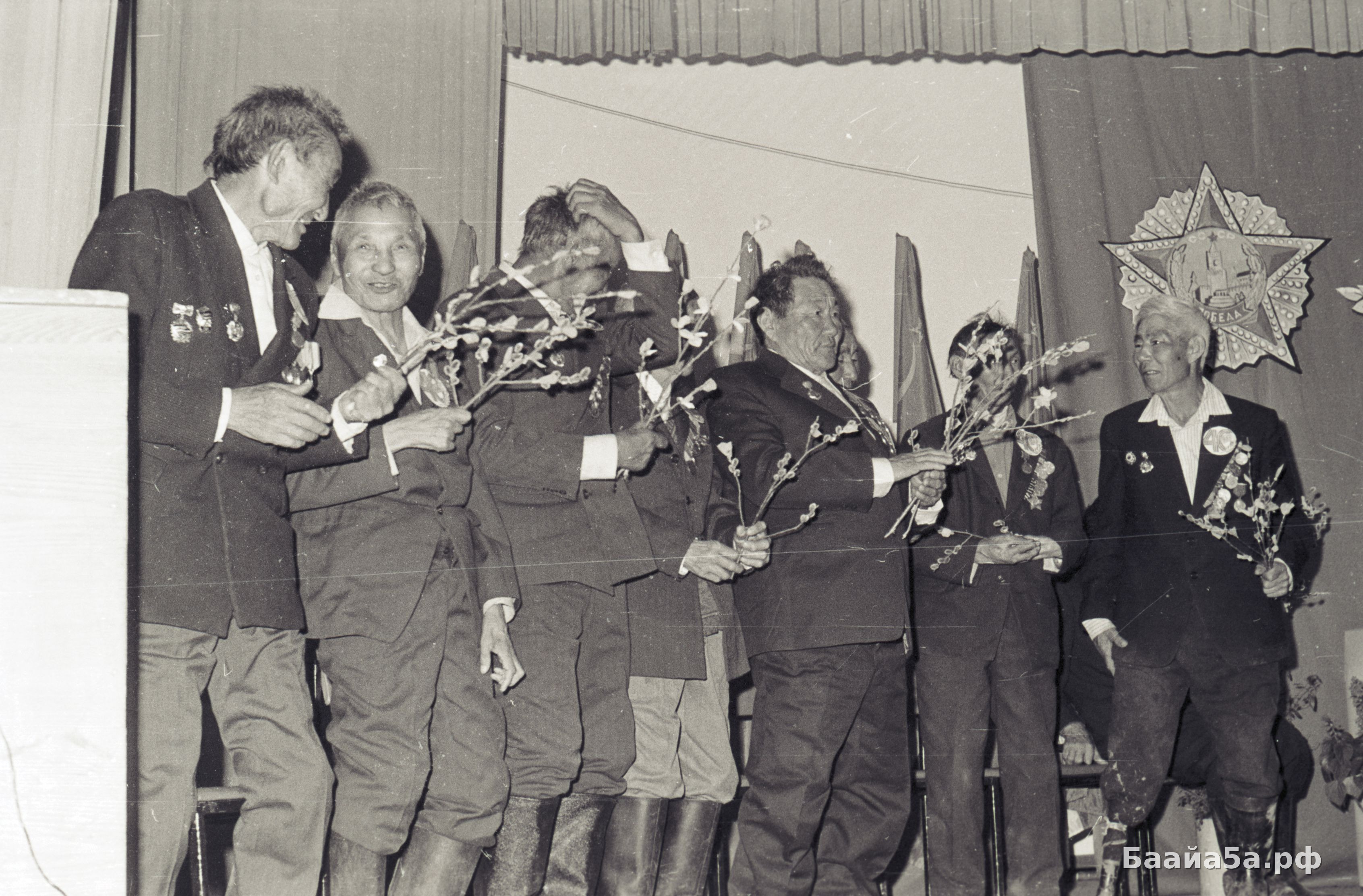 Вечер празднования дня победы с. Томтор (26).jpg