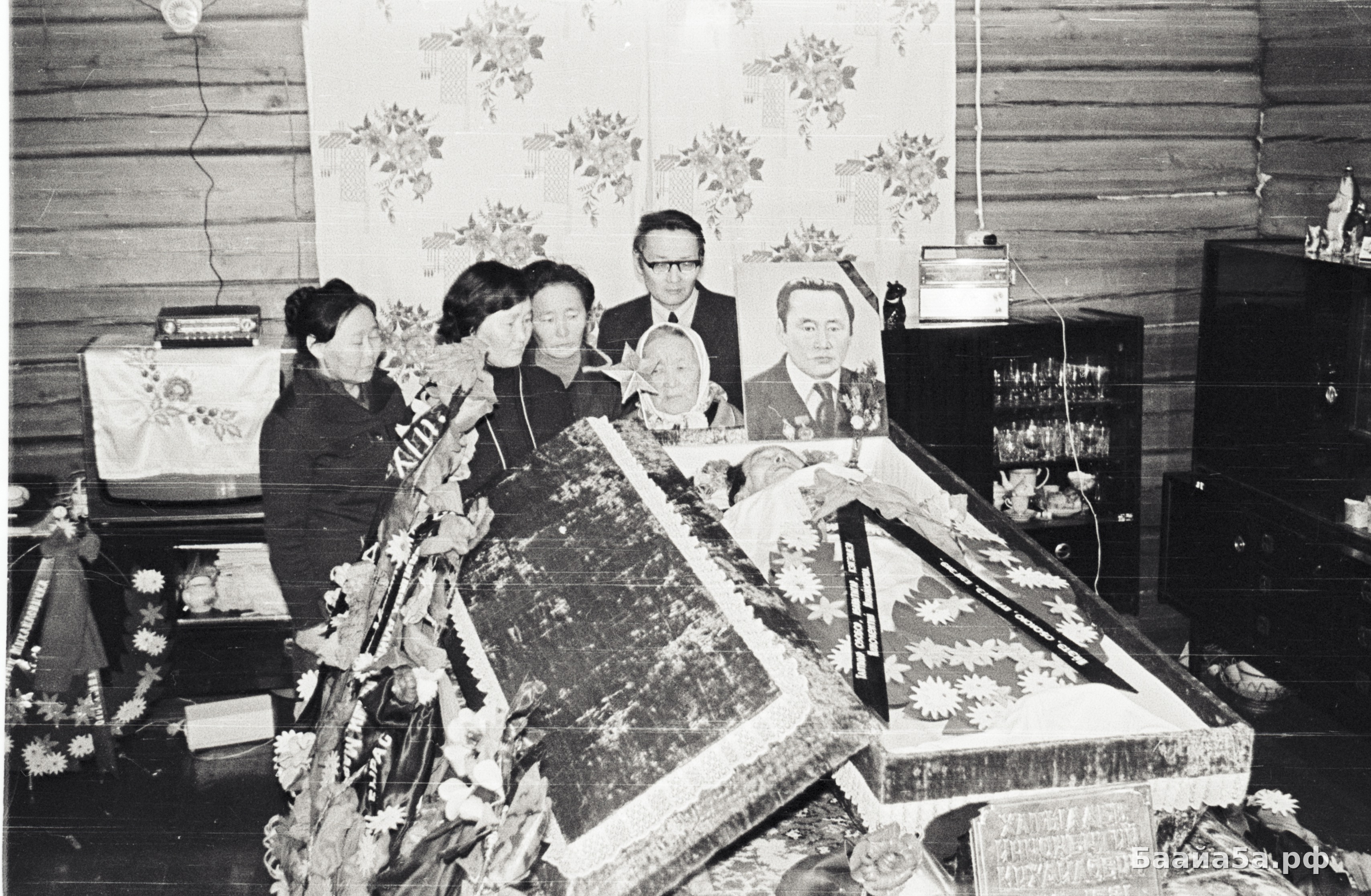 ПохороныМихайловича (3).jpg