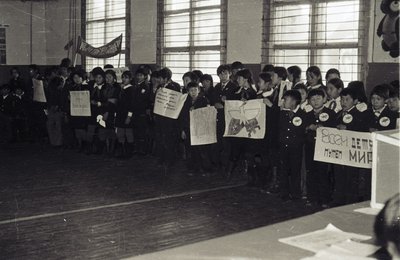 Спортсмены и протест против  нейтр бомбы (10).jpg