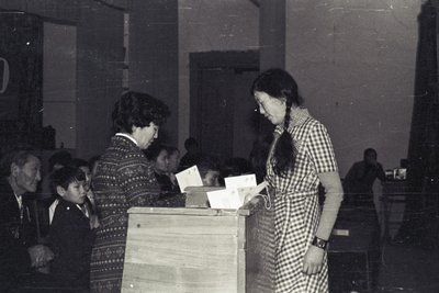 Торжественный митинг к 60-летию СССР (18).jpg