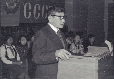 Торжественный митинг к 60-летию СССР (3).jpg