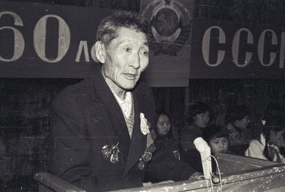 Торжественный митинг к 60-летию СССР (6).jpg